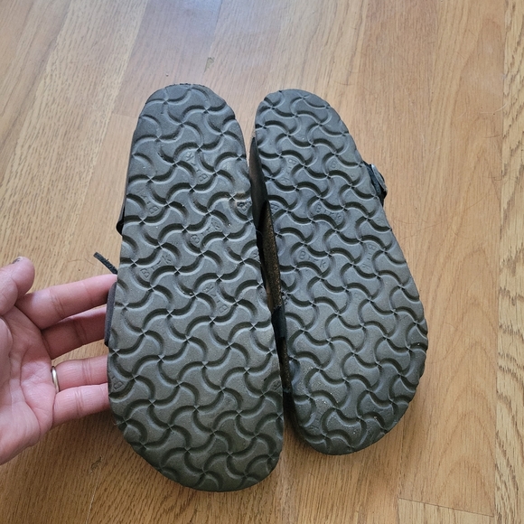 Womens birkenstocks - Picture 3 of 3